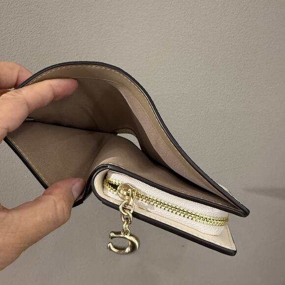 Coach CBO73 Snap Wallet Shell Print - Picture 8 of 10